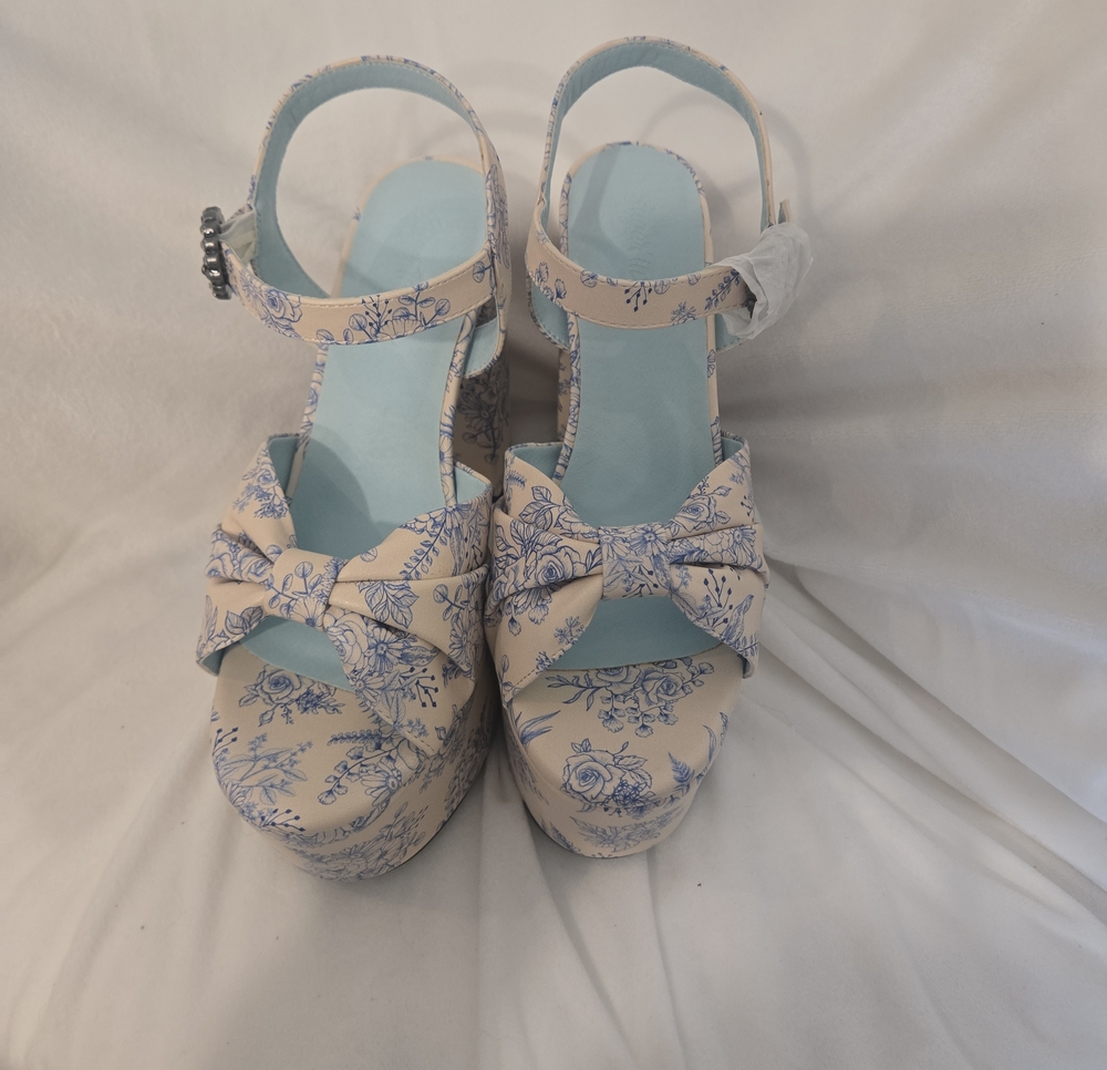 Sugar Thrillz Cream and Light Blue Floral Platform Wedges